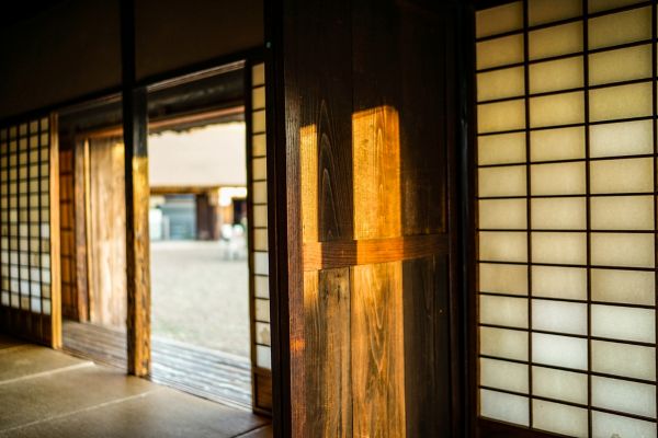 古い家の室内写真
